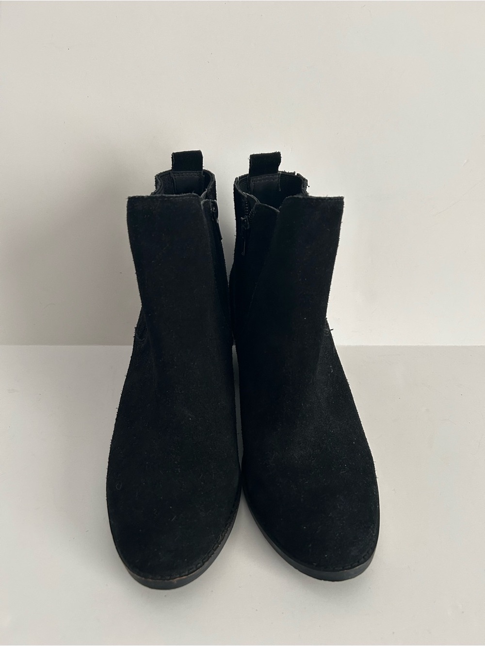 Crown Vintage Black Suede Boots | Size 8